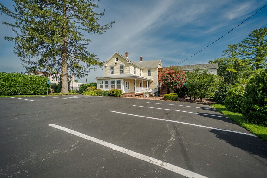 More Photos Of 134 Cockeysville Rd, Cockeysville Medical For Lease