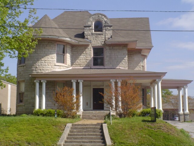 More Photos Of 1448 Madison Ave, Memphis Office For Sale