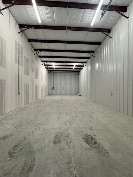 More Photos Of 16571 Broadway St, Glenpool Self Storage For Sale