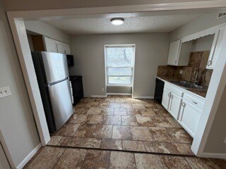 More Photos Of 8605-8627 Countryshire ln, Kansas City Apartments For Sale