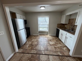 More Photos Of 8627 Countryshire Ln, Kansas City Apartments For Sale