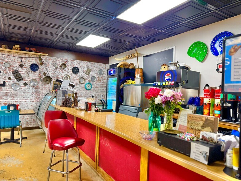 More Photos Of 52 Main St, Mount Pleasant General Retail For Sale