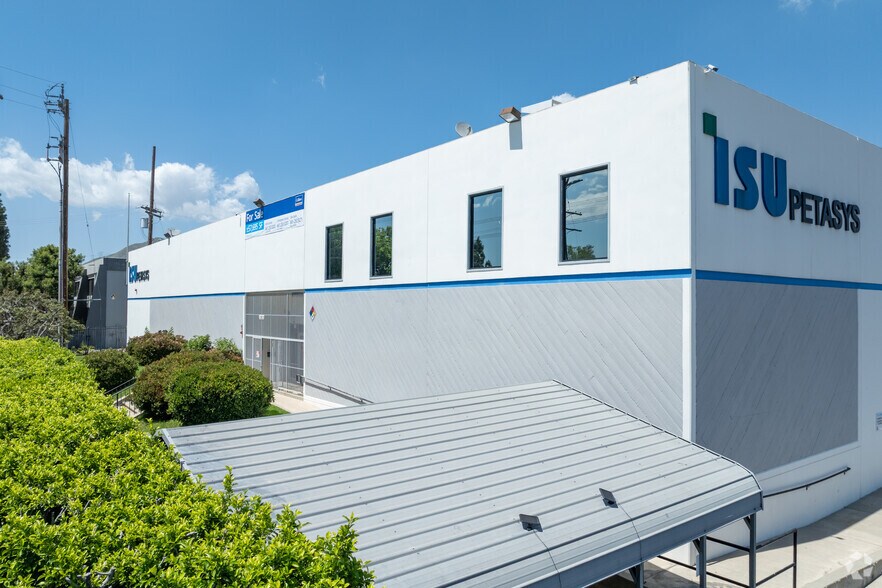 More Photos Of 12930 Bradley Ave, Sylmar Warehouse For Lease