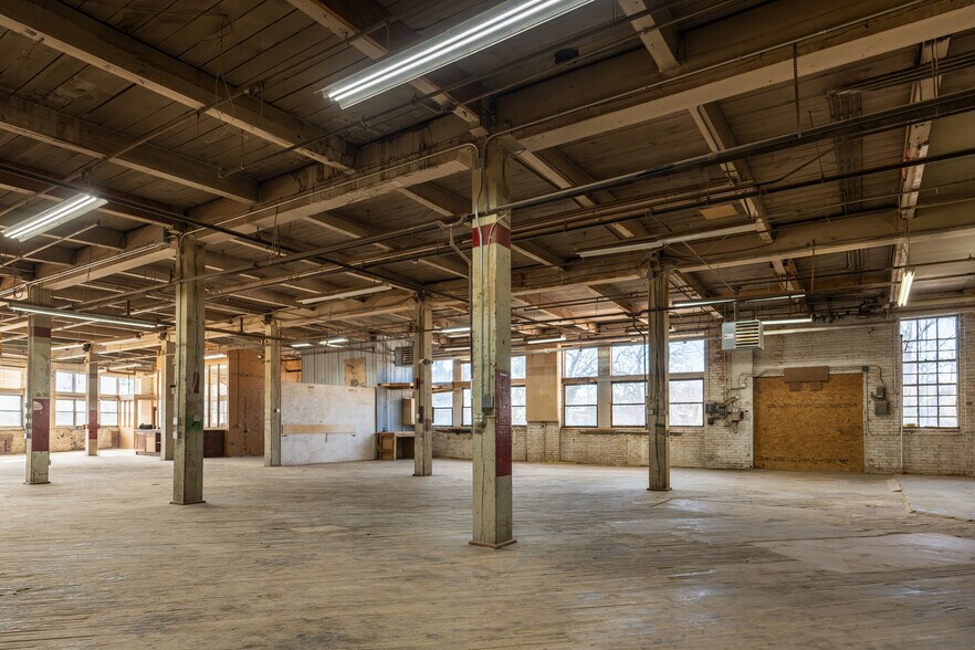 More Photos Of 4530 Germantown Ave, Philadelphia Warehouse For Lease