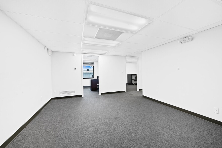 More Photos Of 1231 NE 8th Ave, Fort Lauderdale Office For Lease