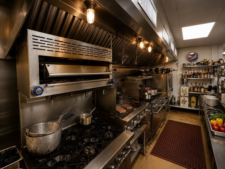 More Photos Of 7 Station Rd, Brookfield Storefront Retail Residential For Lease