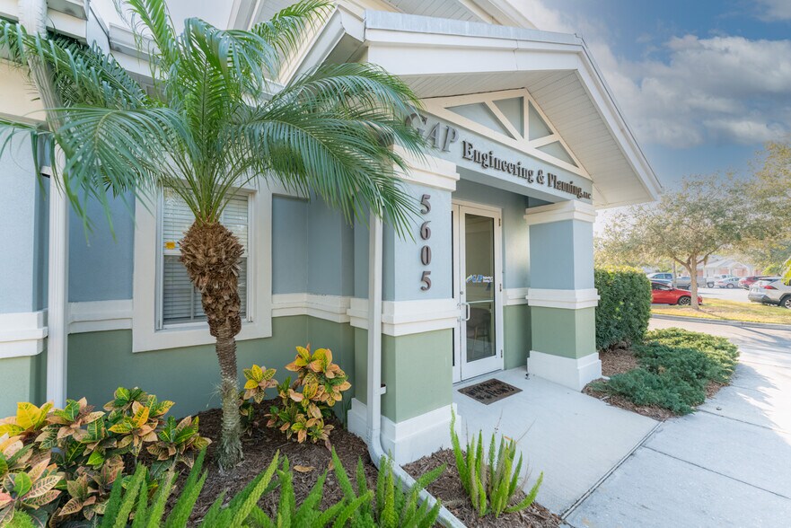 More Photos Of 5601-5605 Marquesas Cir, Sarasota Office For Sale