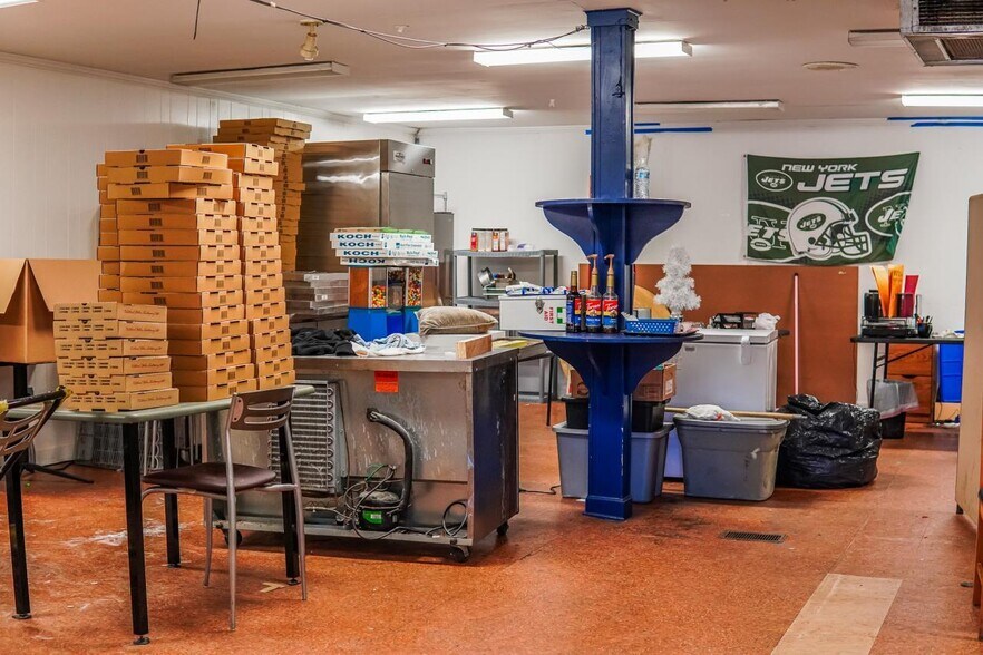 More Photos Of 800 S Mountain St, Cherryville Restaurant For Sale