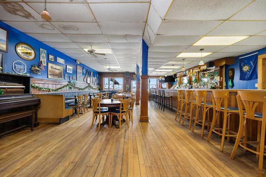 More Photos Of , Beaver Island General Retail For Sale