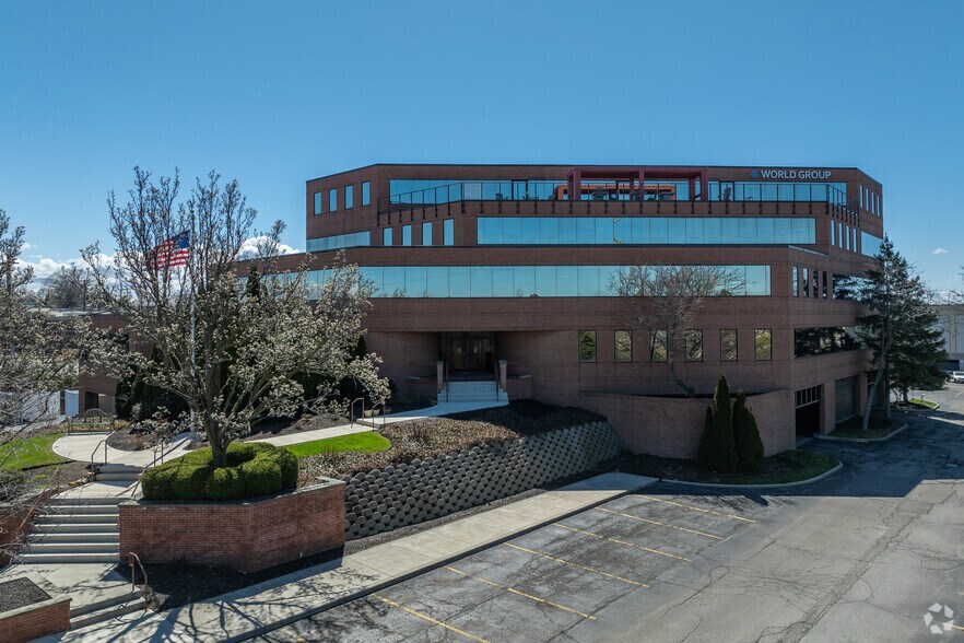 More Photos Of 1340 Depot St, Cleveland Office For Lease