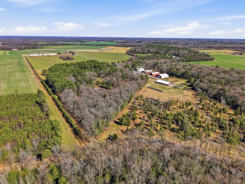 More Photos Of 89 Hunting Quarter Rd, Greenwood Trailer Camper Park For Sale