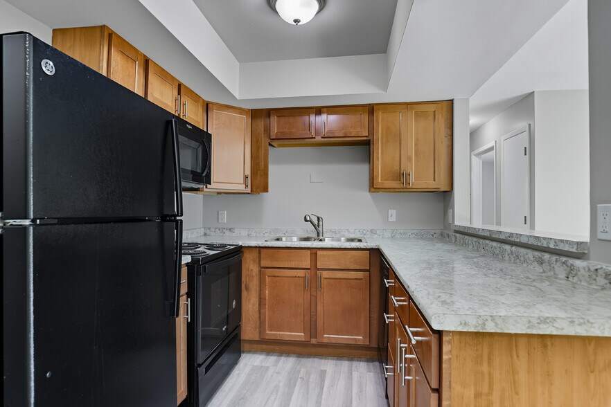 More Photos Of 11542-11556 Concord Village Ave, Saint Louis Apartments For Sale