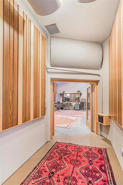 More Photos Of 332 Douglass St, Brooklyn Warehouse For Sale