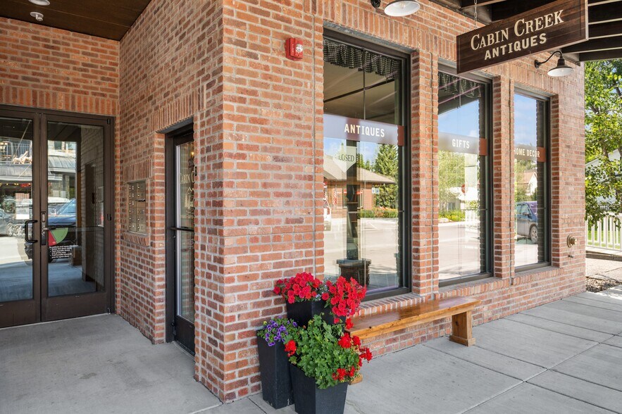 More Photos Of 325 Central Ave, Whitefish Storefront Retail Office For Sale