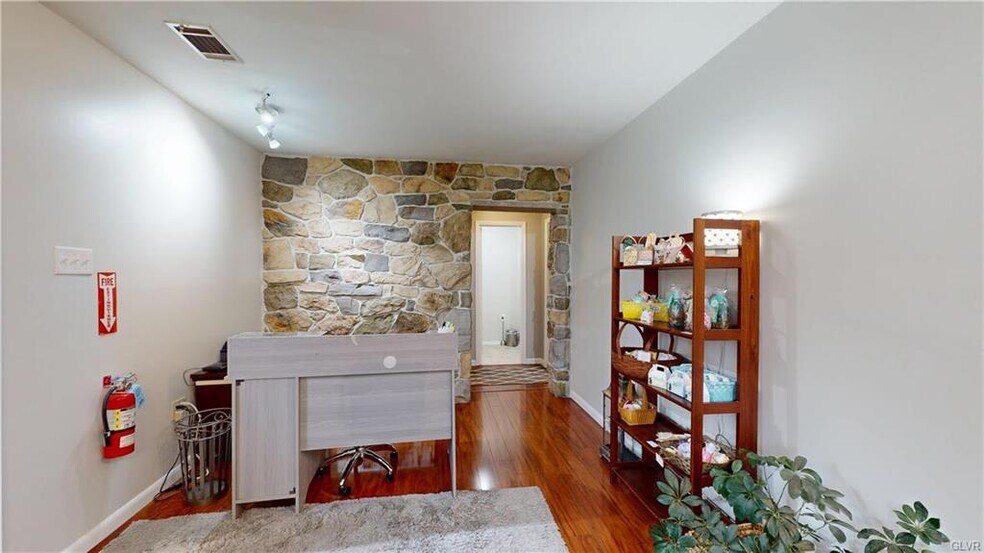 More Photos Of 1225 N New St, Bethlehem General Retail For Sale