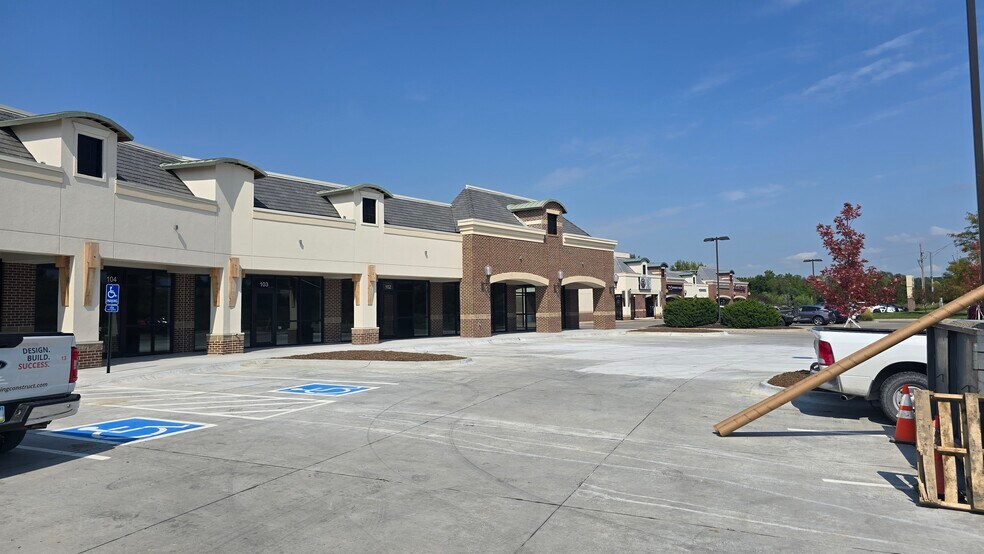 More Photos Of 16510 Bedford Ave, Omaha General Retail For Lease