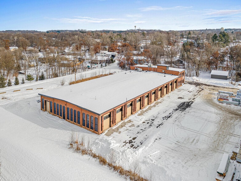 More Photos Of 207 Monroe St N, Hudson Warehouse For Sale