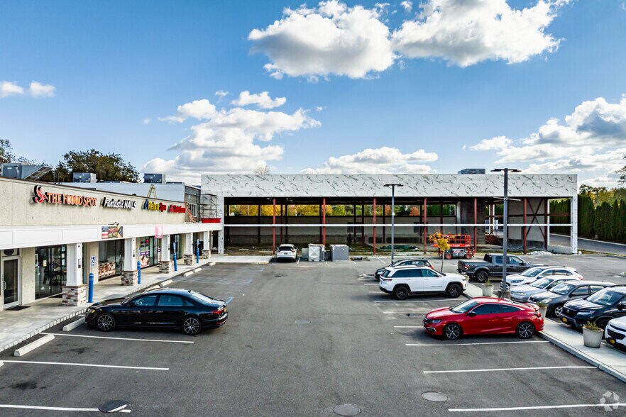 More Photos Of 1870 E Jericho Tpke, Huntington General Retail For Lease