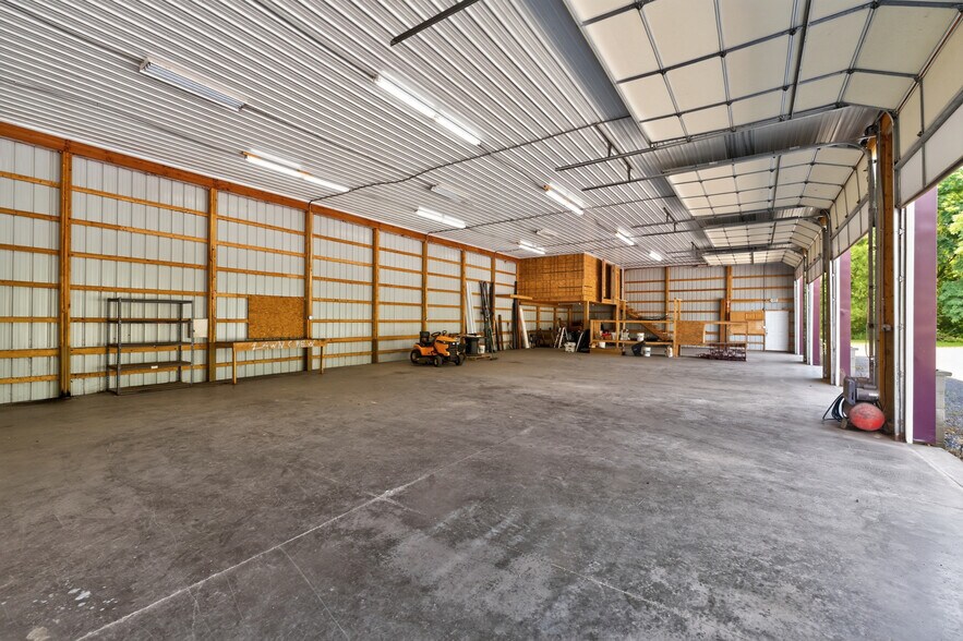 More Photos Of 6107 Loomis Rd, Farmington Office For Sale