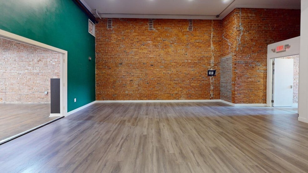 More Photos Of 112 W 2nd St, Grand Island Light Distribution For Lease