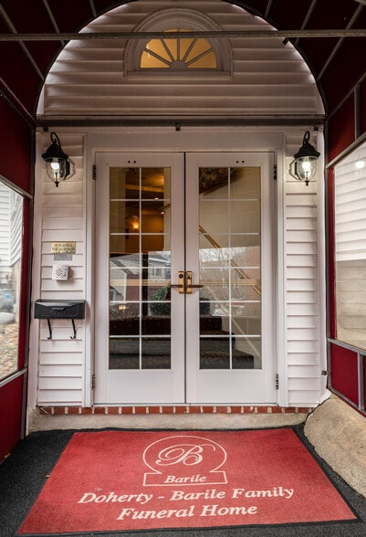 More Photos Of 11 Linden St, Reading Funeral Home For Sale