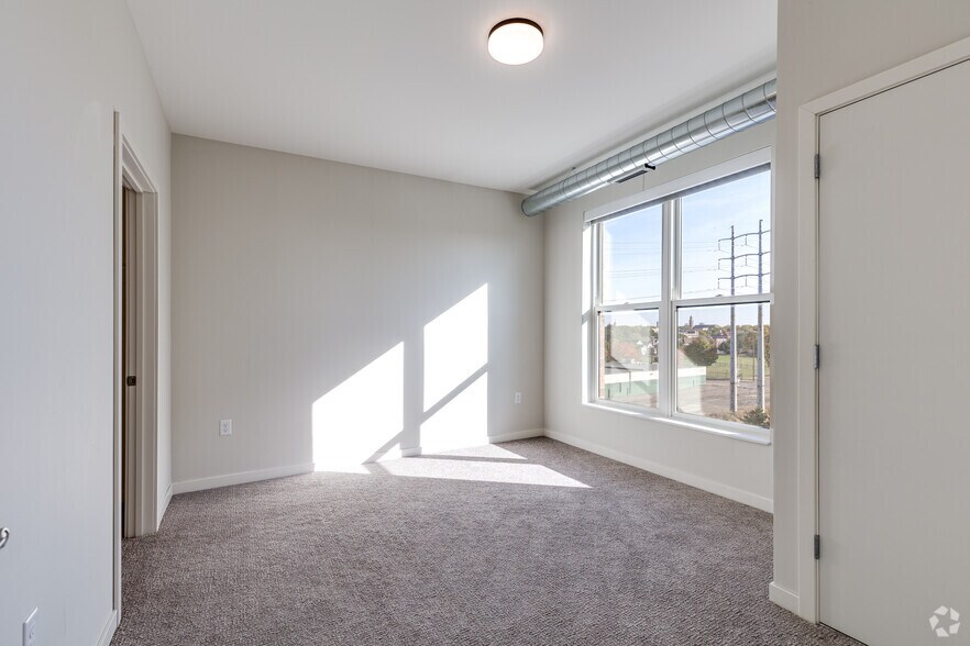 More Photos Of 2301 NE California St, Minneapolis Apartments For Lease