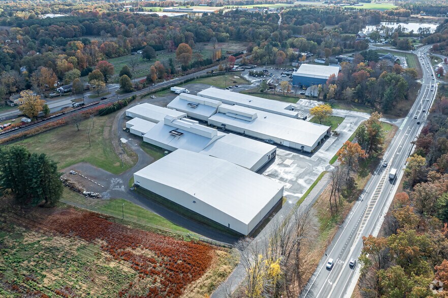 More Photos Of 10 Greenfield Rd, South Deerfield Unknown For Lease