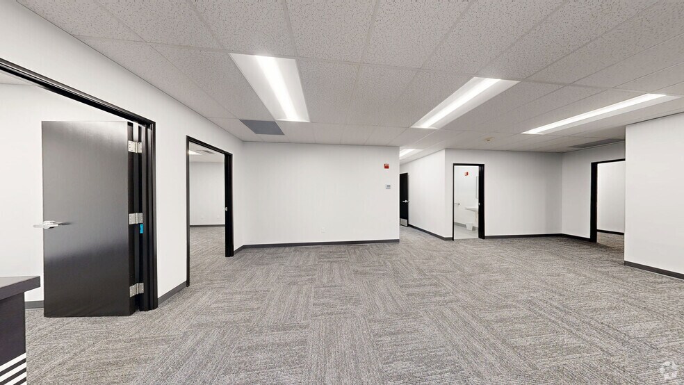 More Photos Of 22441-22477 72nd Ave S, Kent Unknown For Lease