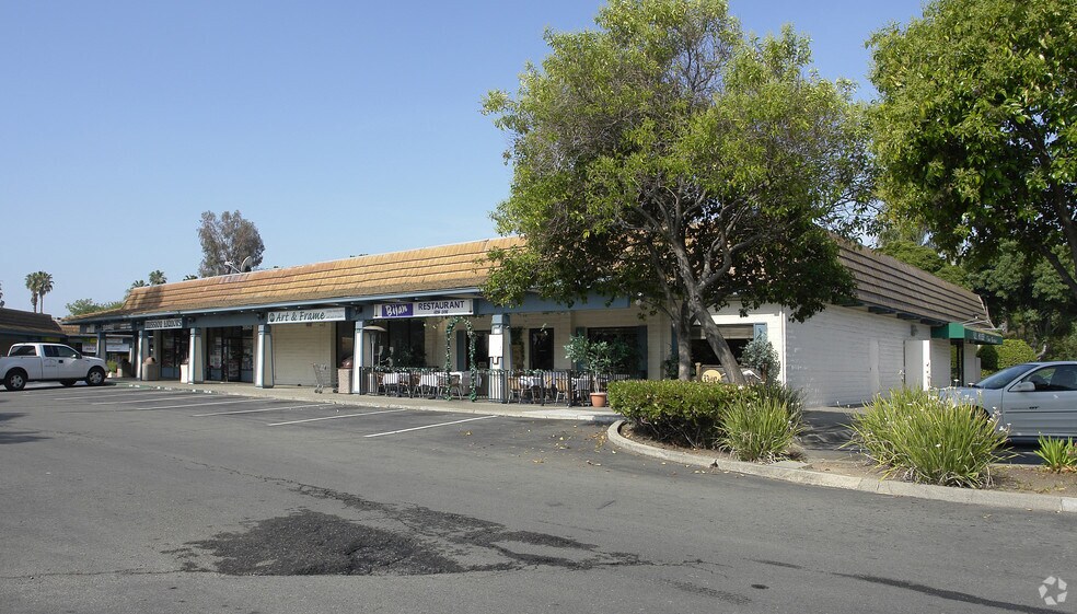 More Photos Of 39933-39947 Mission Blvd, Fremont Storefront For Lease
