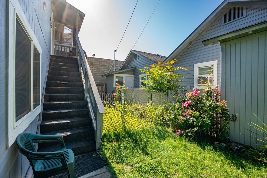 More Photos Of 513 Alice St, Medford Apartments For Sale