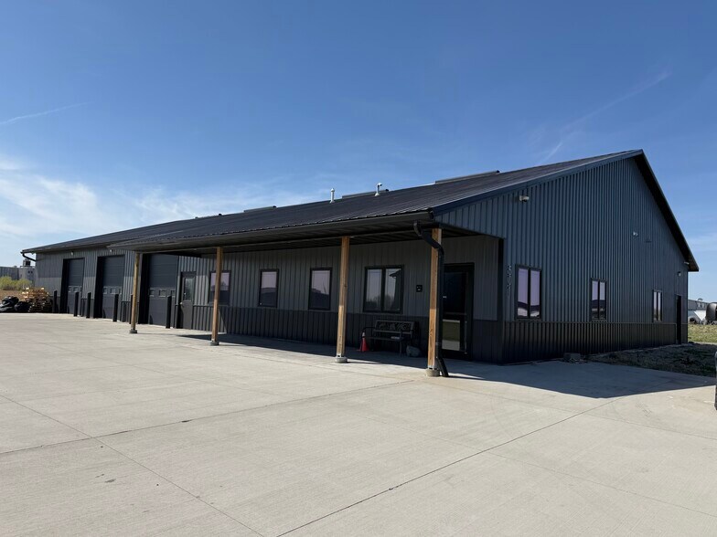 Primary Photo Of 501 Prosperity Way, North Sioux City Industrial For Sale