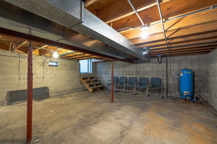 More Photos Of 1408 Ashland Rd, Mansfield Auto Dealership For Sale