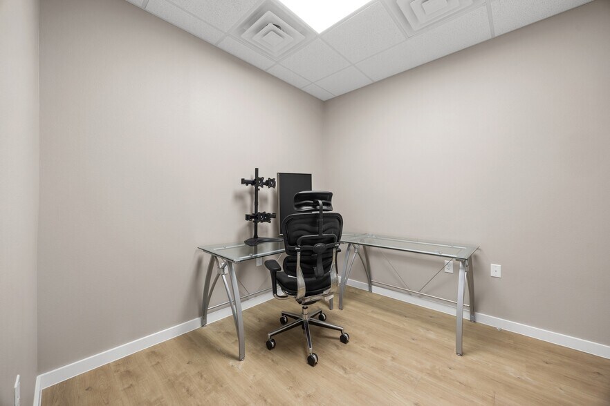 More Photos Of 730 S Bell Blvd, Cedar Park Office For Lease