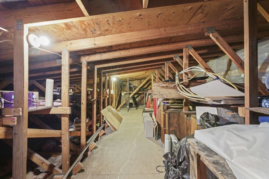 More Photos Of 111 Nott Ter, Schenectady Auto Repair For Sale