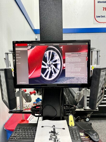 More Photos Of 1308 N Frazier St, Conroe Service For Sale