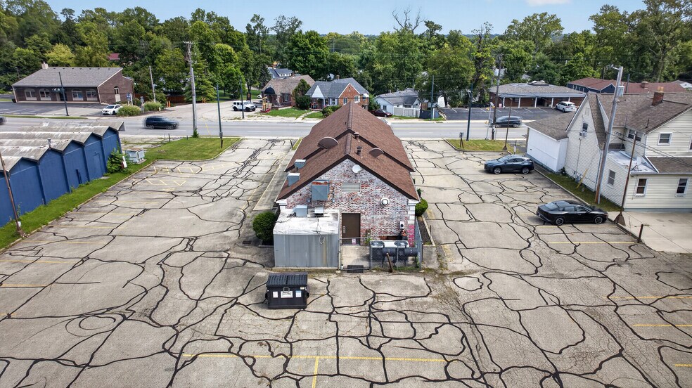 More Photos Of 5425 N Main St, Dayton Freestanding For Sale