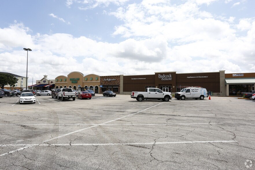 More Photos Of 1350-1380 N Broadway Ave, Bartow Freestanding For Lease
