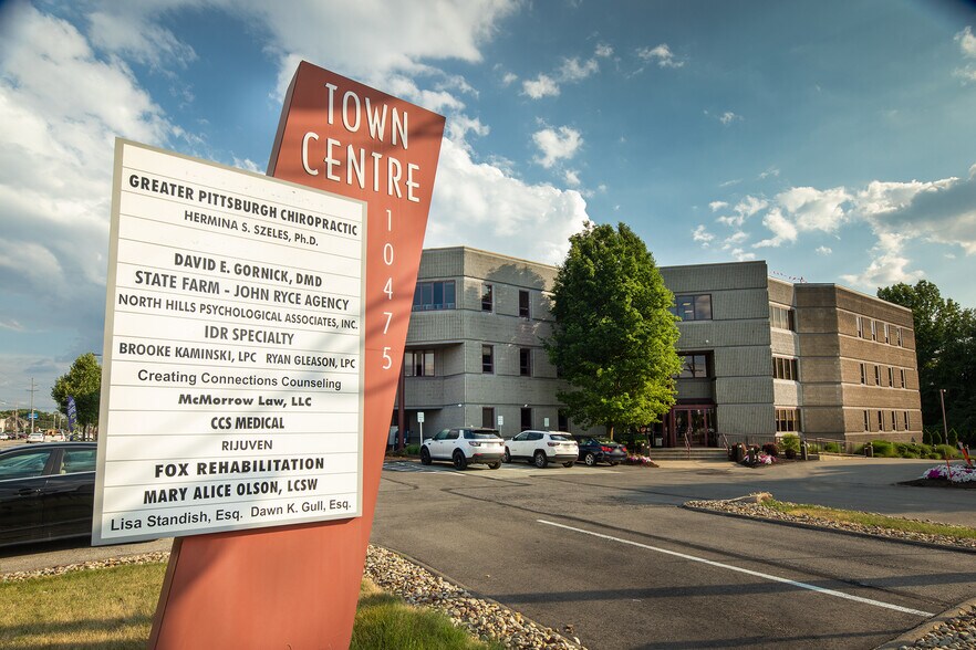 More Photos Of 10475 Perry Hwy, Wexford Medical For Lease