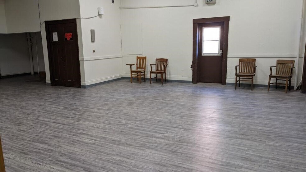 More Photos Of 205 Washington St, Burlington Office For Lease