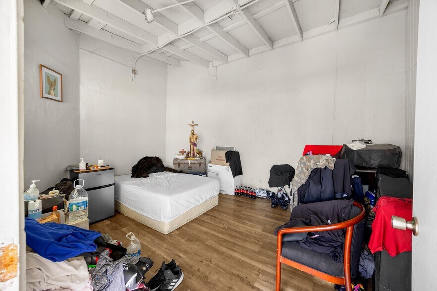 More Photos Of 9201 California Ave, South Gate Auto Repair For Sale