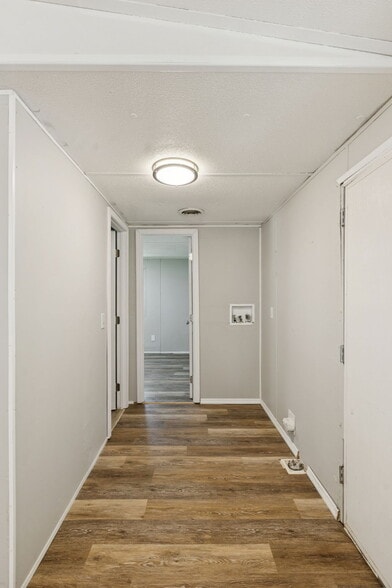 More Photos Of 9314 Beeler Ct, Bon Aqua Manufactured Housing Mobile Home Park For Sale
