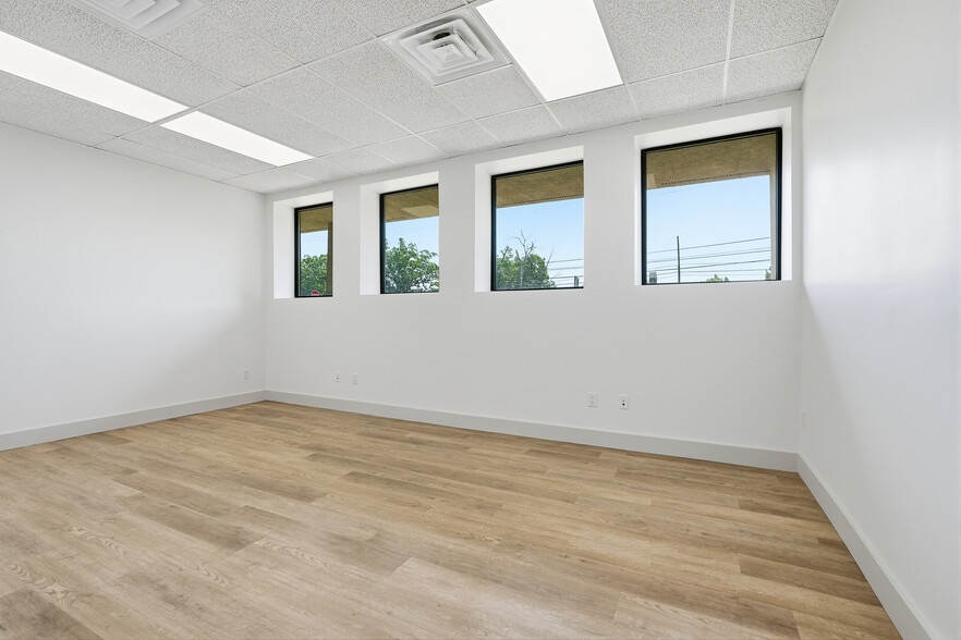 More Photos Of 1130 Hooper Ave, Toms River Office For Lease
