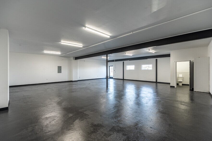 More Photos Of 610 E Broadway Ave, Moses Lake Freestanding For Lease