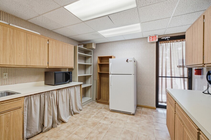 More Photos Of 900 SE Ocean Blvd, Stuart Medical For Sale
