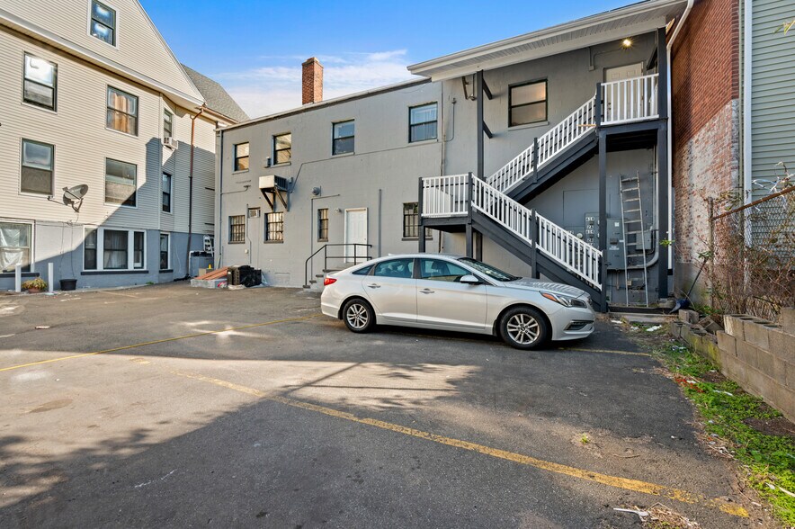 More Photos Of 614-618 Campbell Ave, West Haven Freestanding For Sale