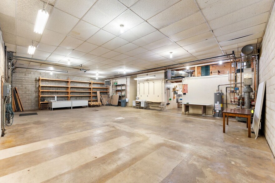 More Photos Of 6675 Broadway, Merrillville Auto Repair For Lease