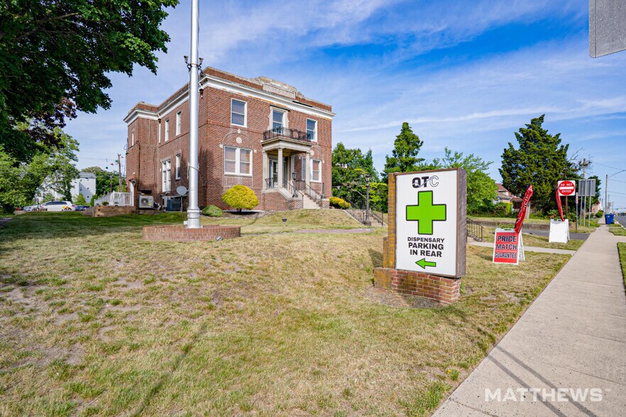 Primary Photo Of 167 New Jersey Ave, Absecon Office For Sale