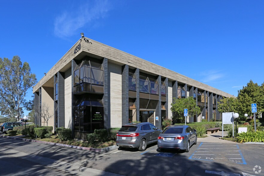 More Photos Of 4550 Kearny Villa Rd, San Diego Office For Sale