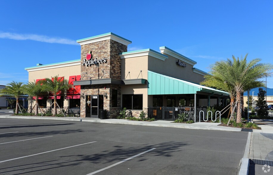 Primary Photo Of 11030 International Dr, Orlando Restaurant For Lease