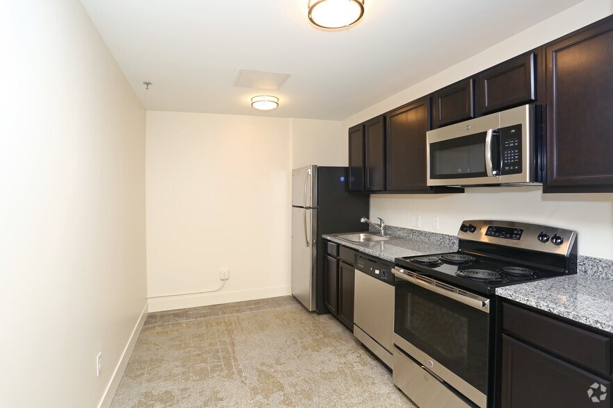 More Photos Of 615 Ferry St, Lafayette Apartments For Sale